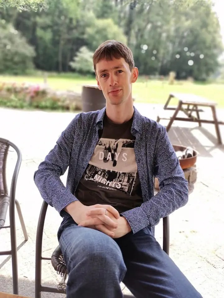 Portrait of me, Willem Hubertus on a chair.